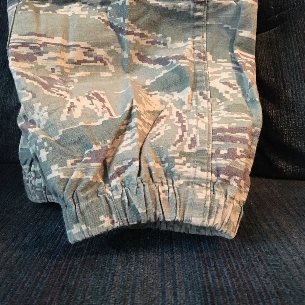 Camo Joggers - Picture 3 of 3